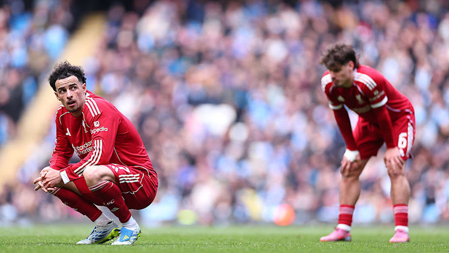 Liverpool players look dejected