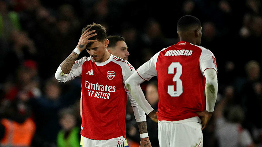 Arsenal players dejected