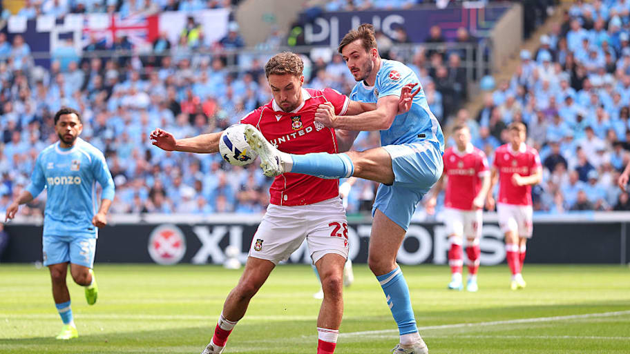 Liam Kitching, Sam Smith