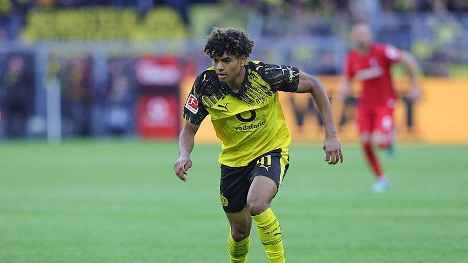 Mathis Albert playing