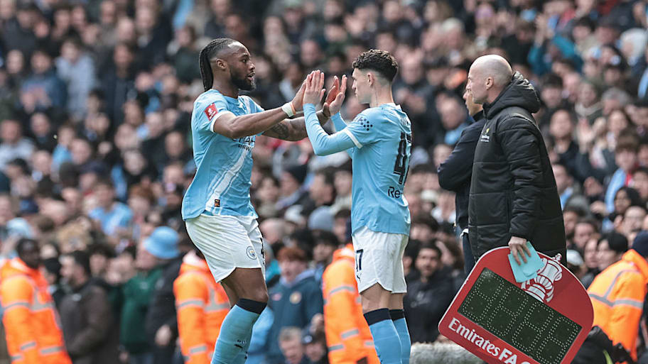 Antoine Semenyo replaced by substitute Phil Foden.