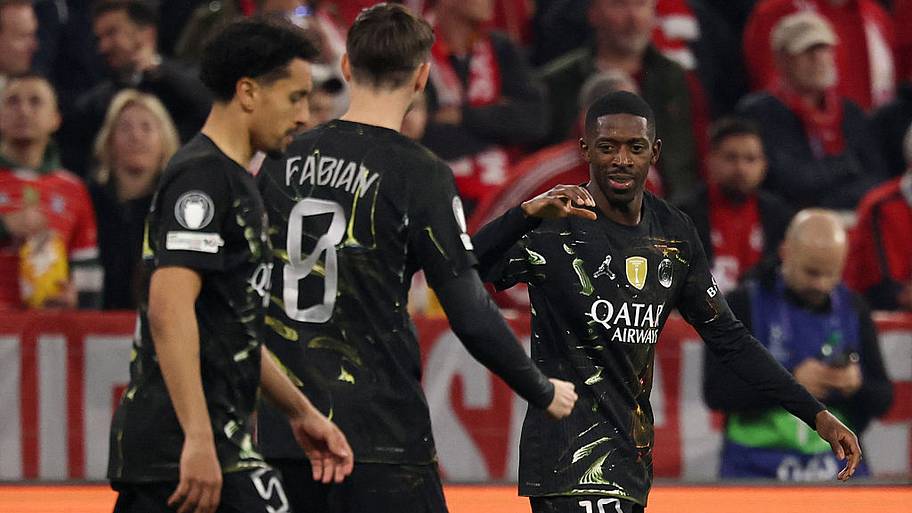 PSG players celebrate