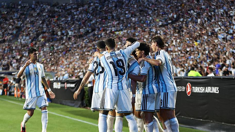 Argentina players celebrate
