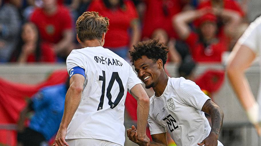 Martin Ødegaard, Oscar Bobb