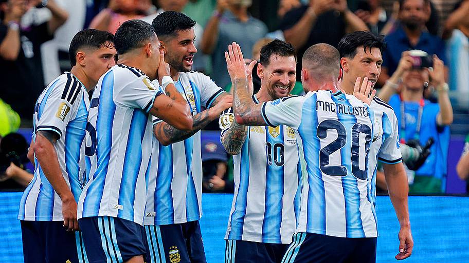 Argentina celebrate against Austria.