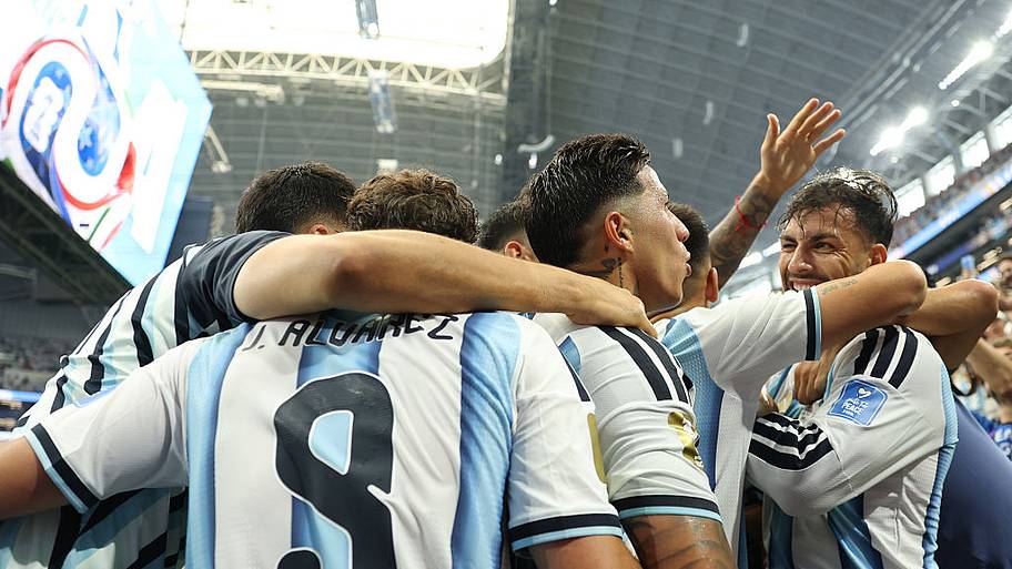 Argentina celebrate against Austria.