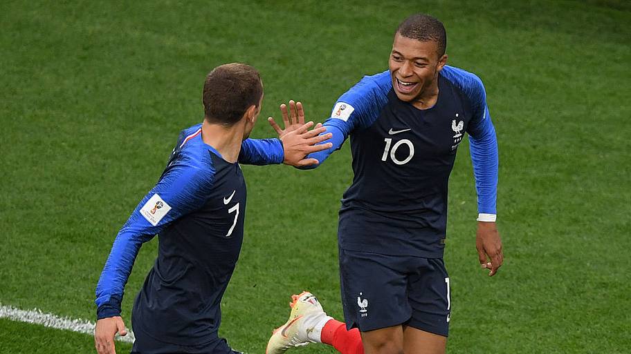 Kylian Mbappé celebrates