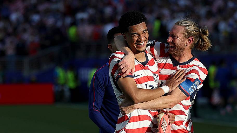 Malik Tillman, Tim Ream