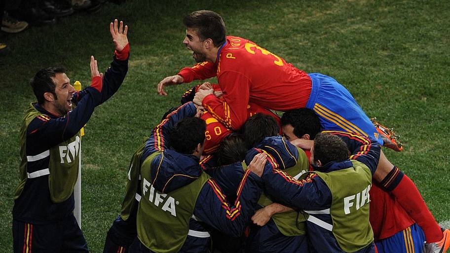 Spain celebrates at 2010 World Cup