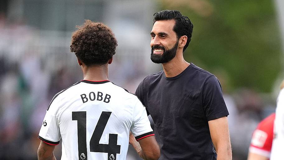 Oscar Bobb, Álvaro Arbeloa