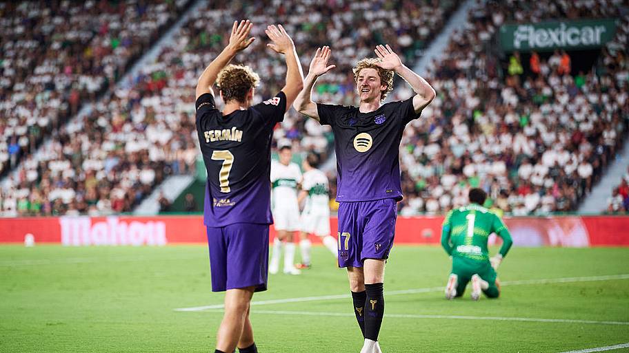 gordon celebrating with fermin
