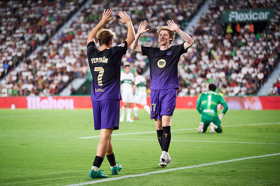 gordon celebrating with fermin