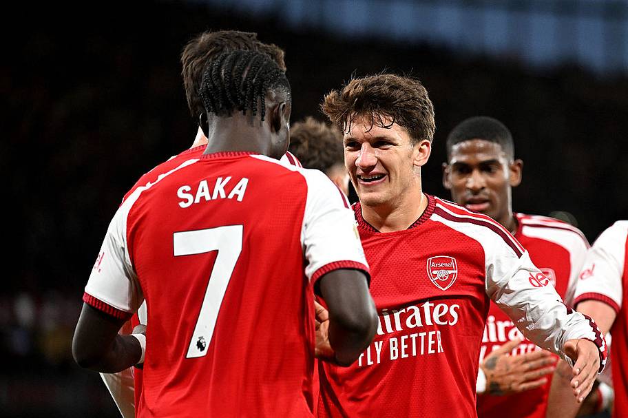Bukayo Saka, Christos Tzolis