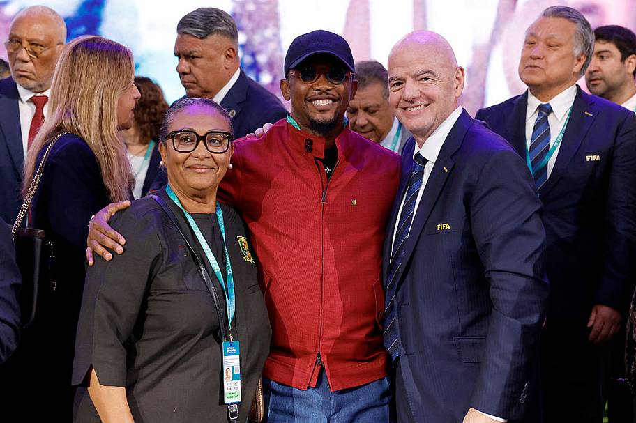 etoo and infantino 75th fifa congress 