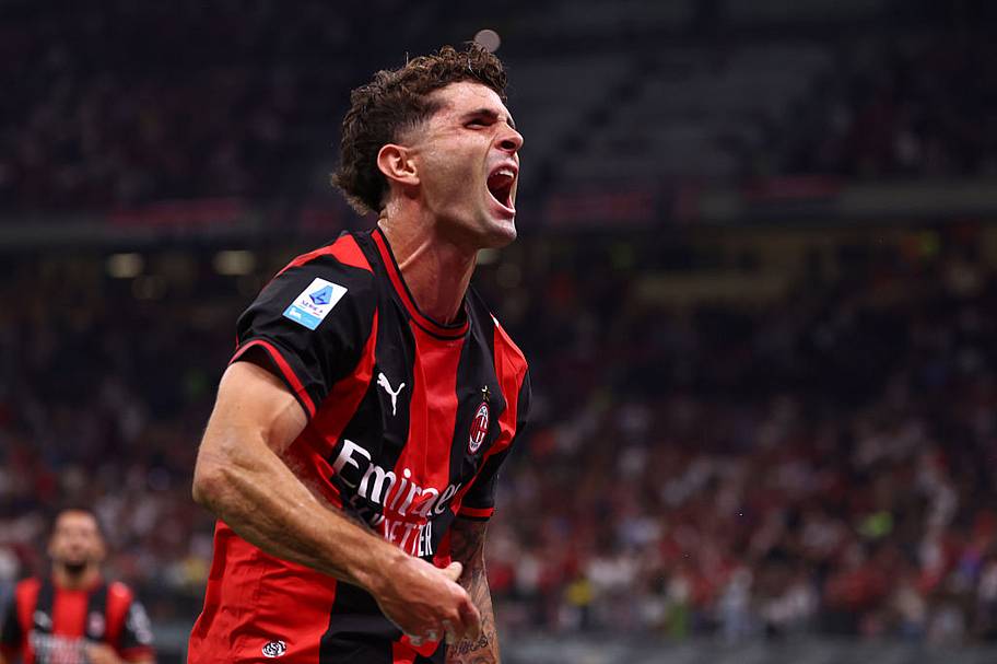 Christian Pulisic celebrating goal