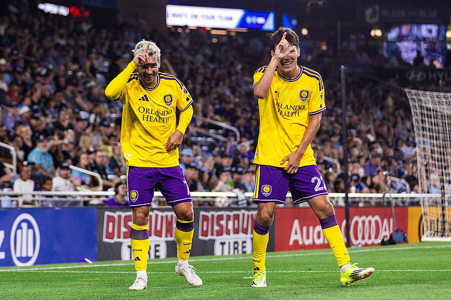 Antoine Griezmann, Justin Ellis
