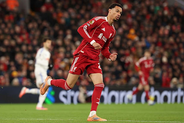 ฮูโก้ เอกิติเก้