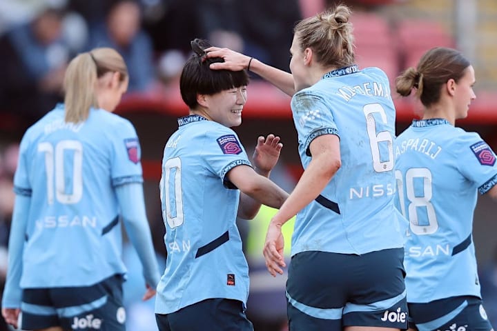 Tottenham Hotspur FC v Manchester City FC - Barclays Women's Super League