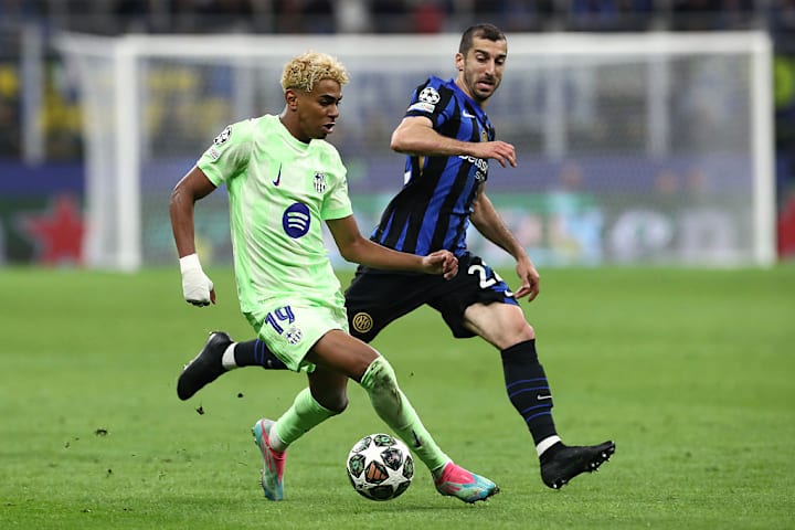 Lamine Yamal, Henrikh Mkhitaryan