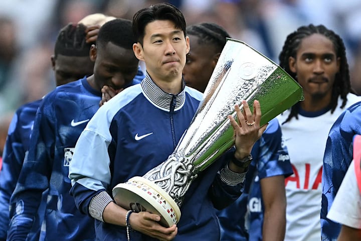 TOPSHOT-FBL-ENG-PR-TOTTENHAM-BRIGHTON