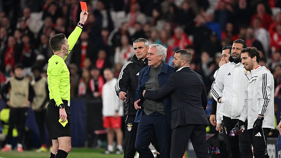 José Mourinho sent off in Benfica vs. Real Madrid