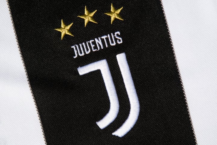 The Juventus Club Crest