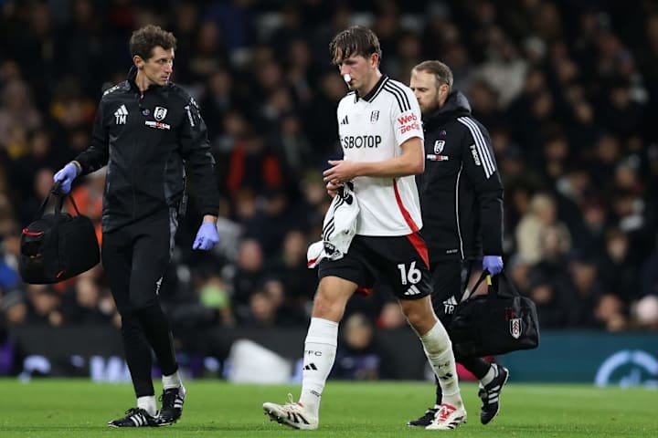 Fulham FC v Brighton & Hove Albion FC - Premier League