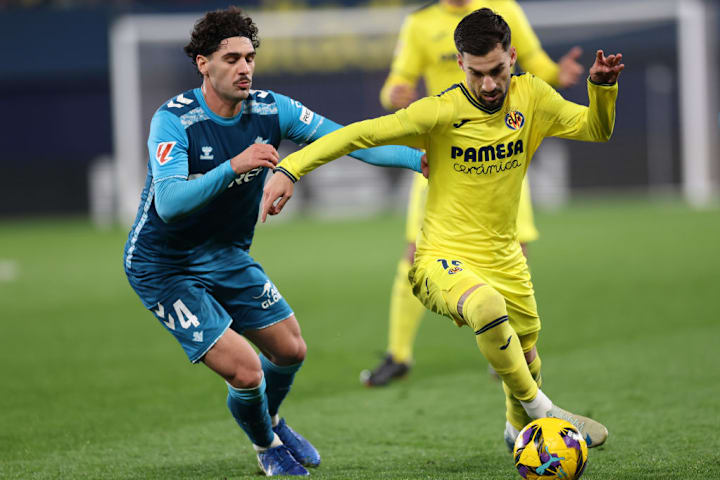 Aut Atletis Liste: Johnny Cardoso (l) und Alex Baena (r)