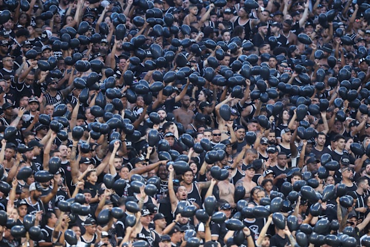 Corinthians v Santos - Campeonato Paulista 2025
