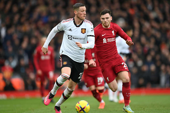Wout Weghorst, Andrew Robertson