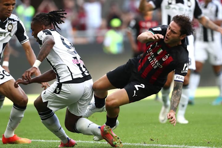 Davide Calabria, Brandon Soppy