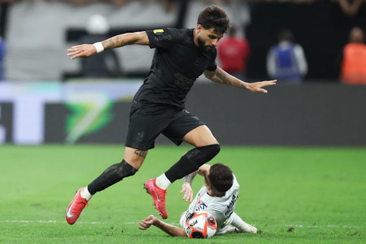 Yuri Alberto, Joao Basso