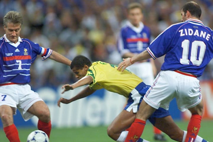 CUP-FR98-BRA-FRA-DESCHAMPS-RIVALDO-ZIDANE