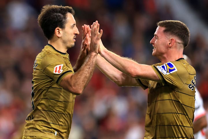 Sergio Gomez, Mikel Oyarzabal
