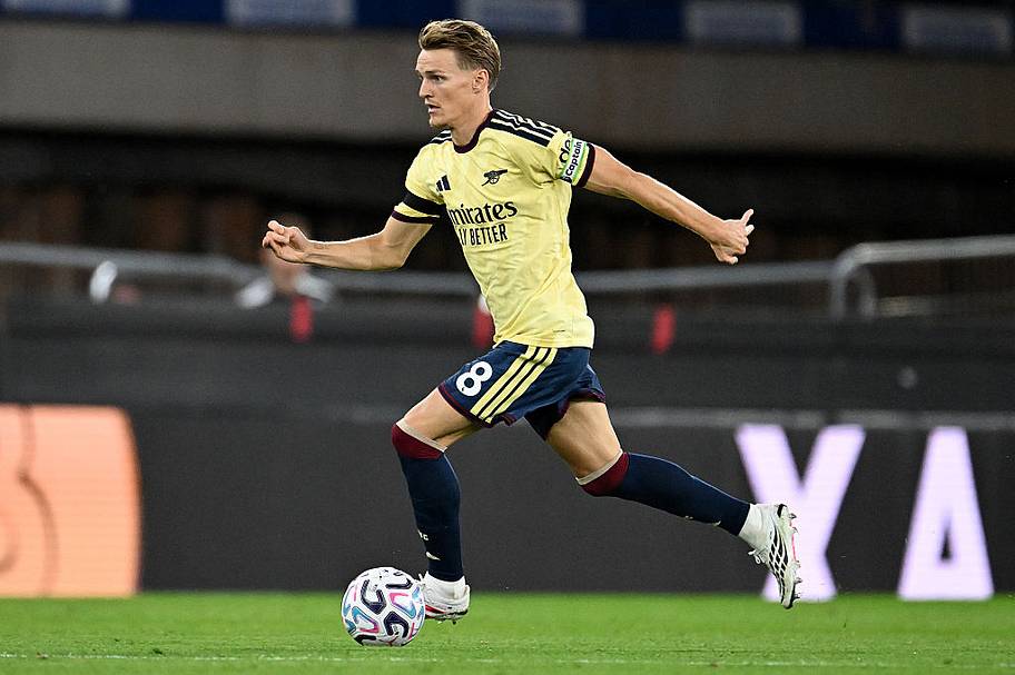 odegaard dribbling