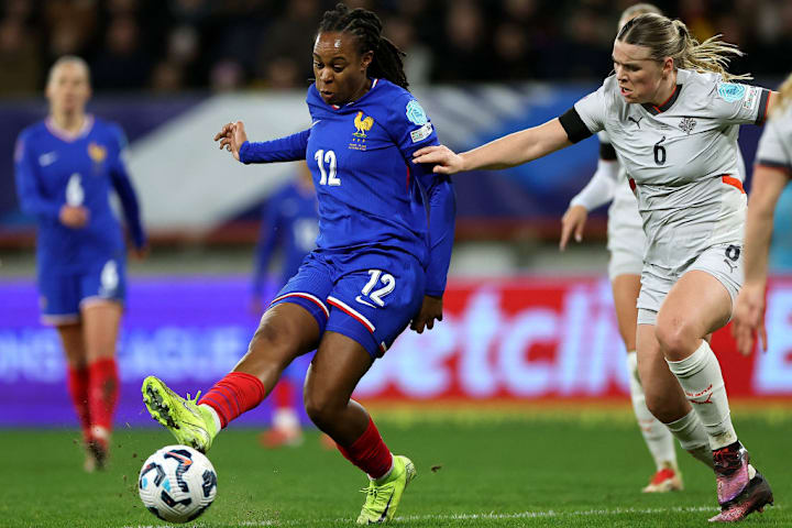 FBL-EUR-NATIONS-WOMEN-FRA-ISL