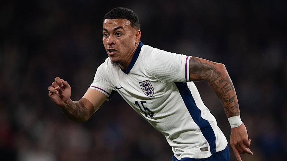 Morgan Rogers playing for England.