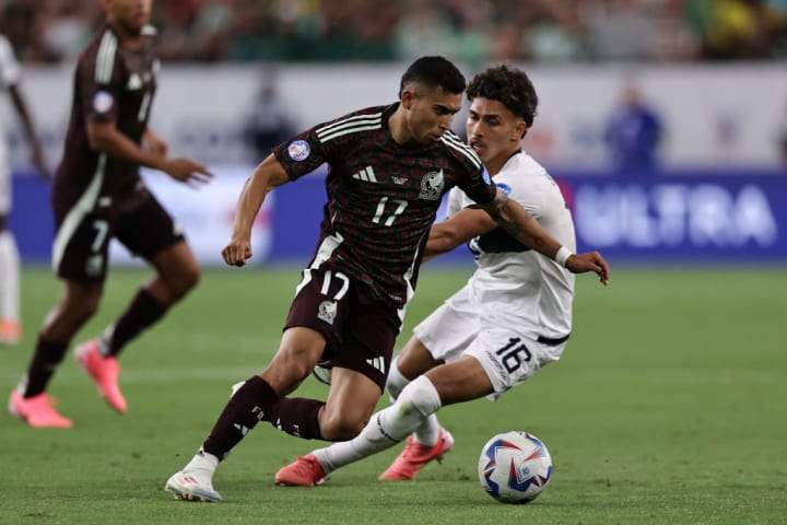Jeremy Sarmiento, Orbelin Pineda