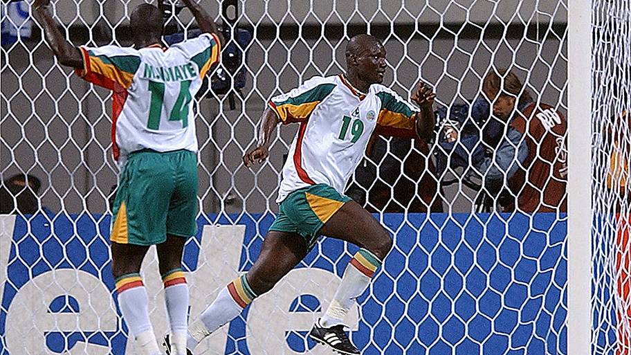 Papa Bouba Diop scores vs. France