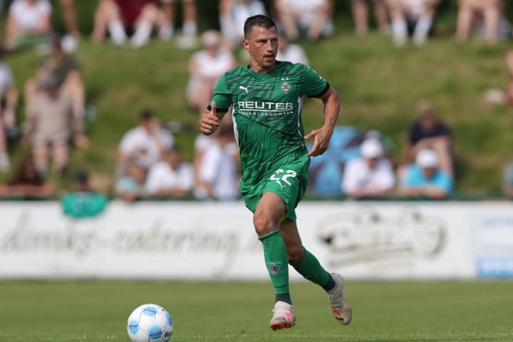 FC Wegberg-Beeck v Borussia Mönchengladbach - Pre-Season Friendly