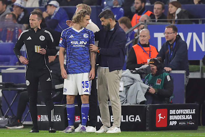 Schalke-Coach Miron Muslic setzt auf Mika Wallentowitz