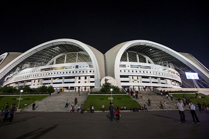 Stadion May Day di malam hari, Pyongyang, Korea Utara