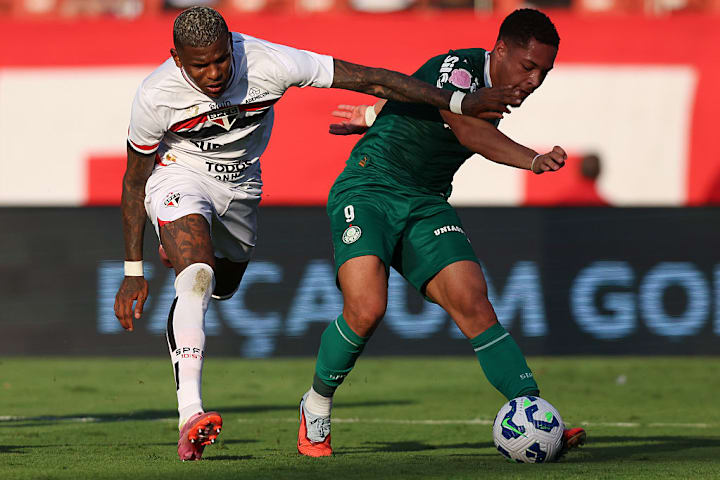 Arboleda, Vitor Roque