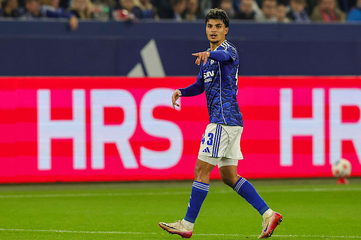 FC Schalke 04 v SpVgg Greuther Fürth - 2. Bundesliga