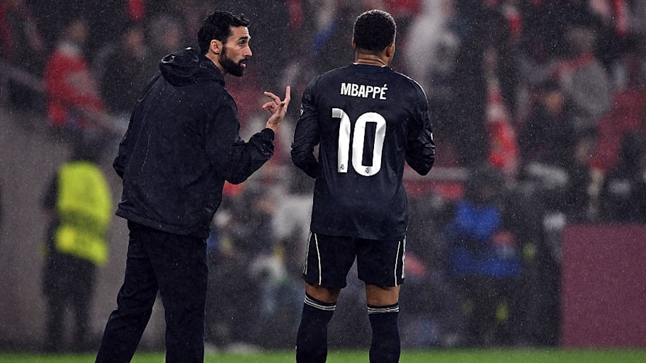 Álvaro Arbeloa, Kylian Mbappé 