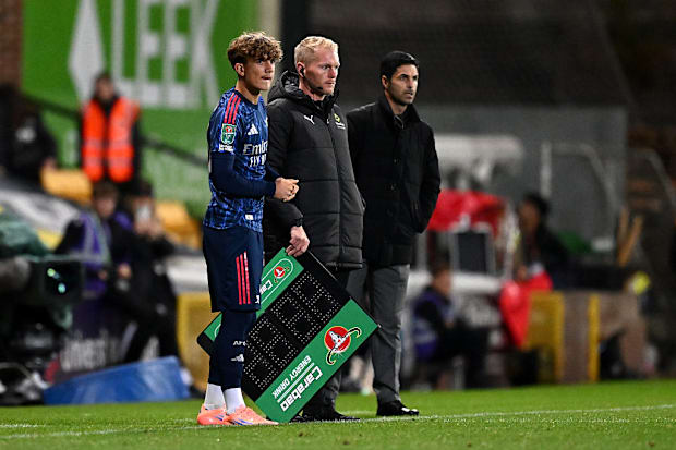 Dowman prepares to come on vs. Port Vale Dowman prepares to come on vs. Port Vale
