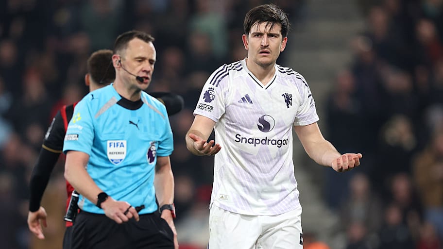 Harry Maguire gestures during Bournemouth vs. Man Utd