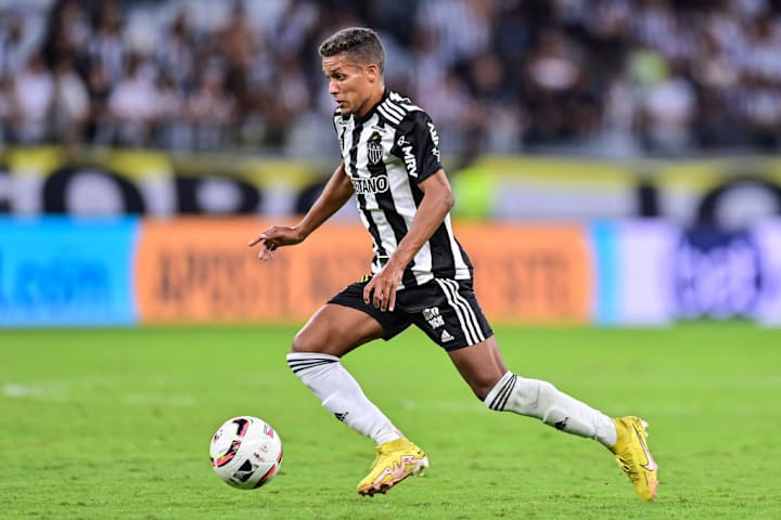 Pedrinho Atlético-MG Futebol Mercado Empréstimo