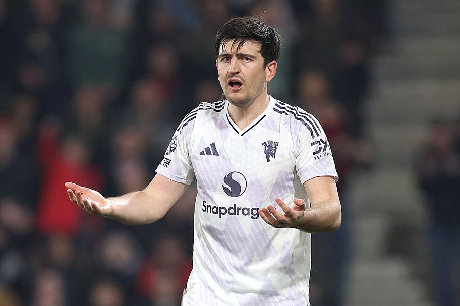 Harry Maguire looking flustered.