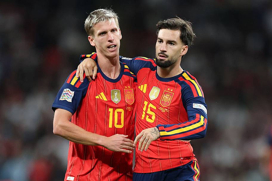 Dani Olmo, Álex Baena